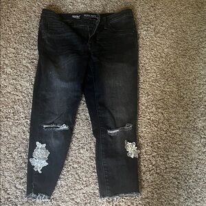 Mossimo Black Cropped Jeans with White Floral Accents